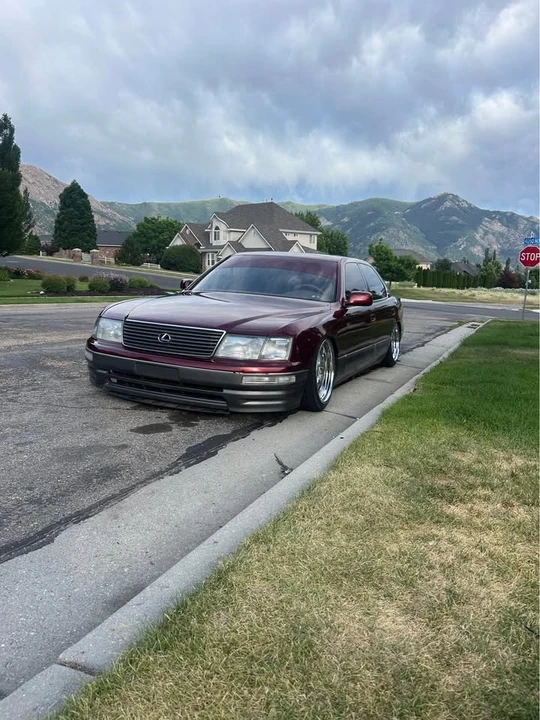 1995 Lexus LS 2nd Gen - Image 3 of 10