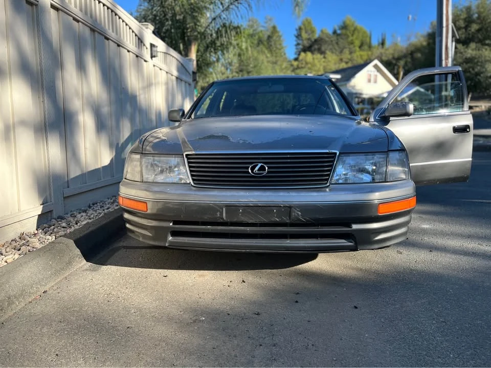 1995 Lexus LS 2nd Gen - Image 6 of 14