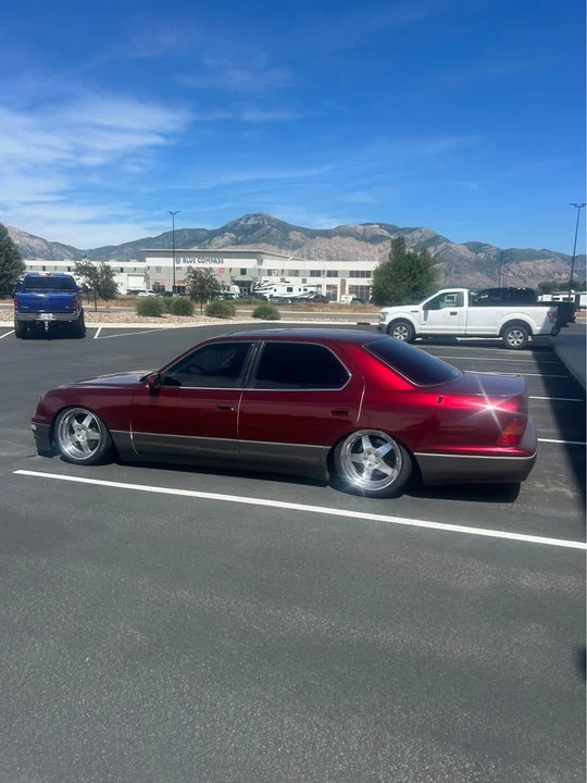 1995 Lexus LS 2nd Gen - Image 4 of 10