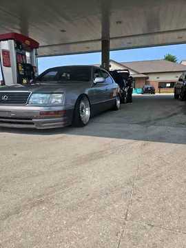 1995 Lexus LS 400 Sedan 4D