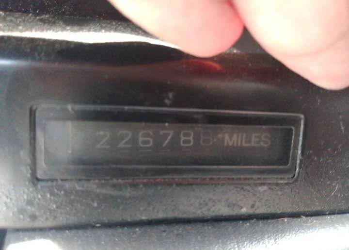 1995 Lexus LS 2nd Gen - Image 5 of 7