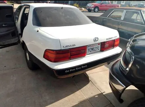 1995 Lexus LS 400 Sedan