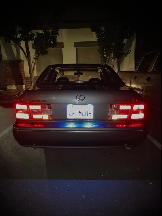 1995 Lexus LS 2nd Gen - Image 8 of 19