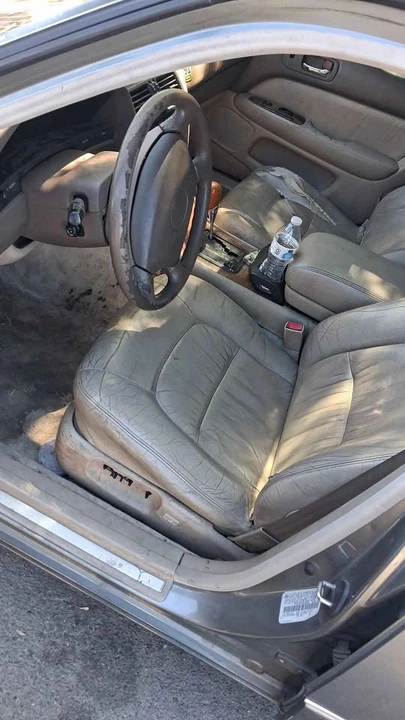 1995 Lexus LS 2nd Gen - Image 4 of 5