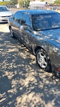 1995 Lexus LS 400 Sedan 4D