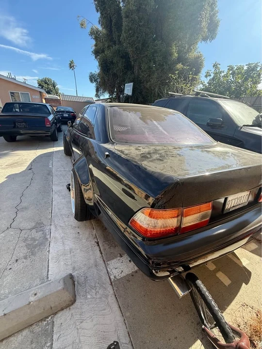 1995 Lexus LS 2nd Gen - Image 12 of 15