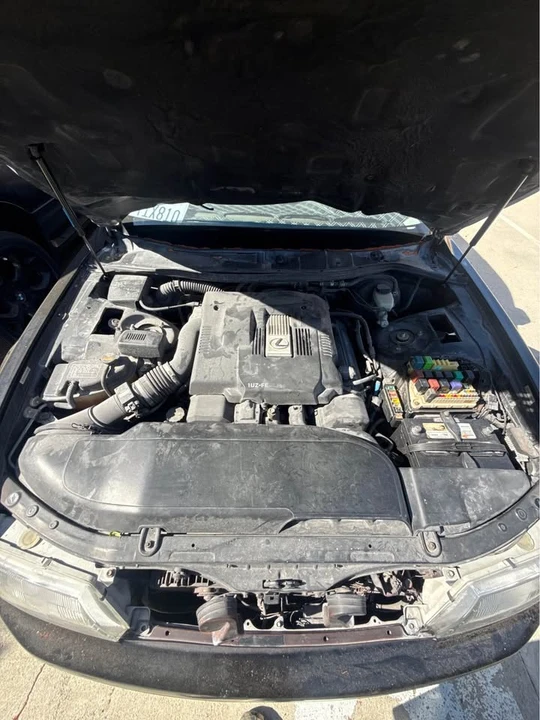 1995 Lexus LS 2nd Gen - Image 2 of 15