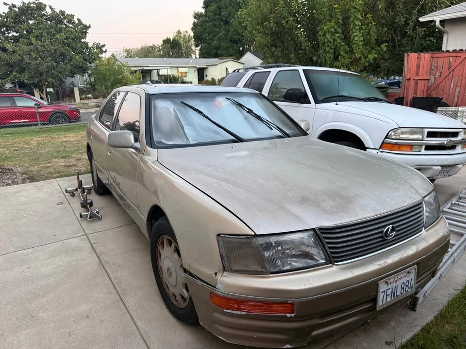 1995 Lexus LS 2nd Gen - Image 4 of 5