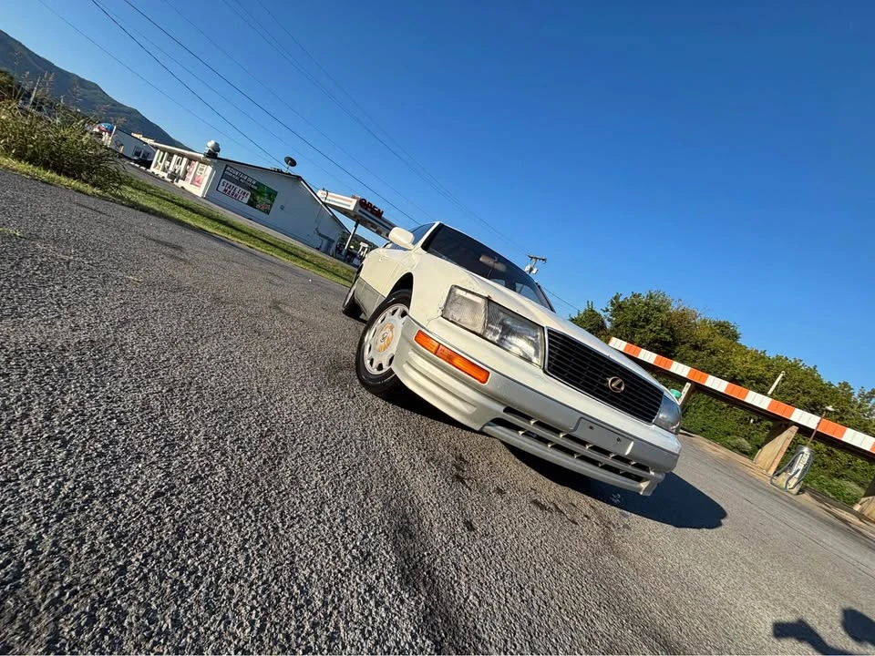 1995 Lexus LS 2nd Gen - Image 2 of 6