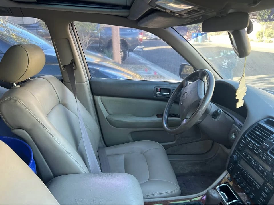 1995 Lexus LS 1st Gen - Image 4 of 4