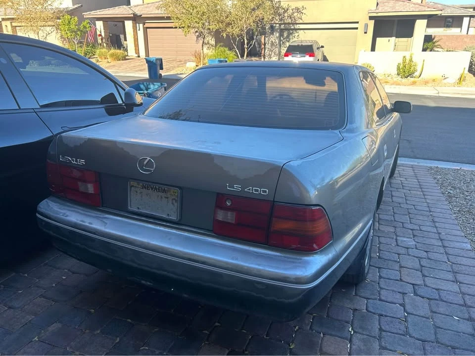 1995 Lexus LS 1st Gen - Image 3 of 4