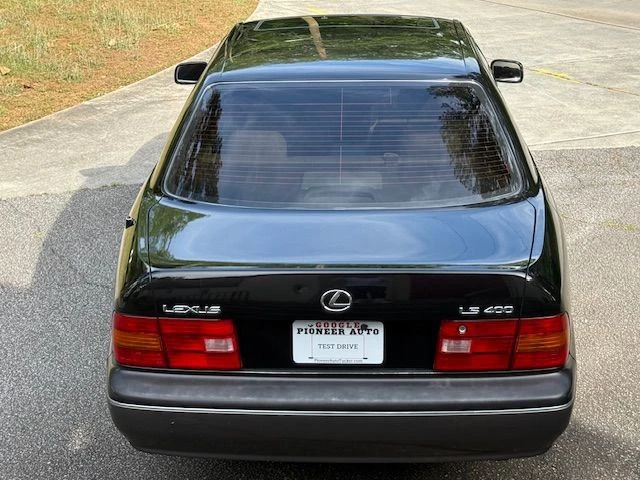 1995 Lexus LS 2nd Gen - Image 6 of 31