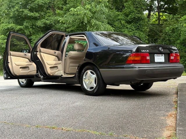 1995 Lexus LS 2nd Gen - Image 5 of 31