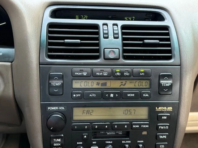 1995 Lexus LS 2nd Gen - Image 25 of 31