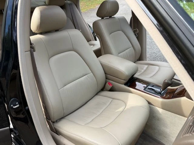 1995 Lexus LS 2nd Gen - Image 8 of 31