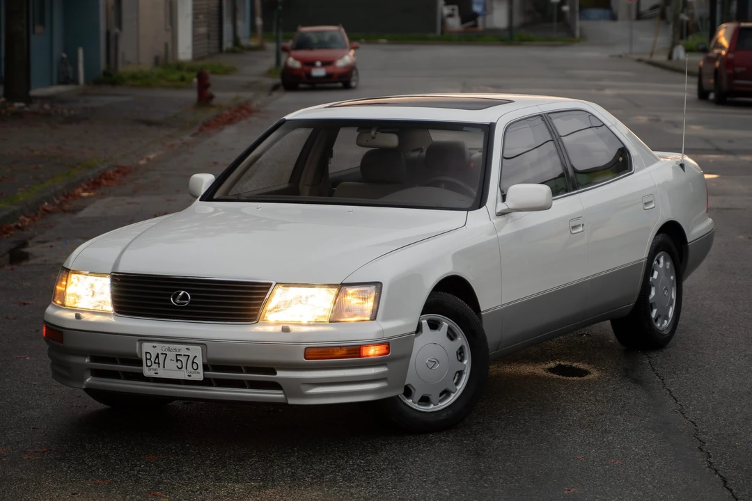 1995 Lexus LS 2nd Gen - Image 5 of 31