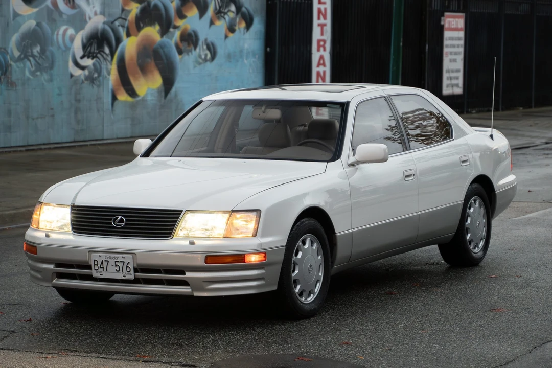 1995 Lexus LS 2nd Gen - Image 4 of 31