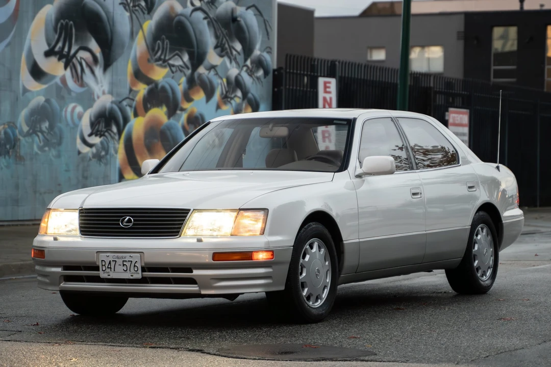 1995 Lexus LS 2nd Gen - Image 3 of 31