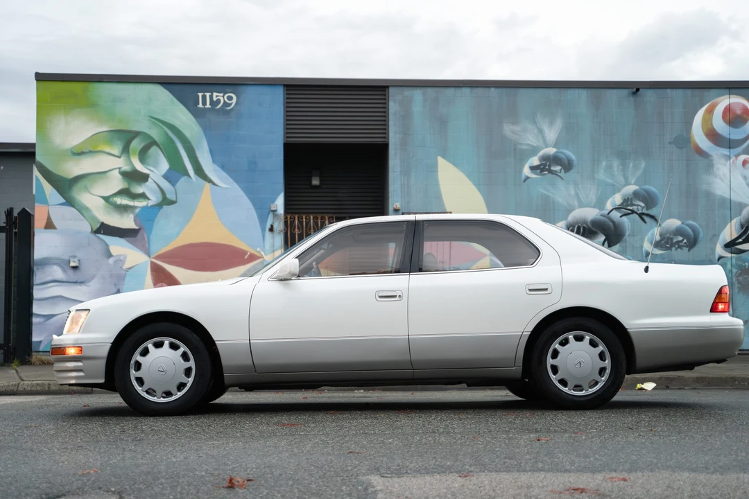 1995 Lexus LS 2nd Gen - Image 7 of 31