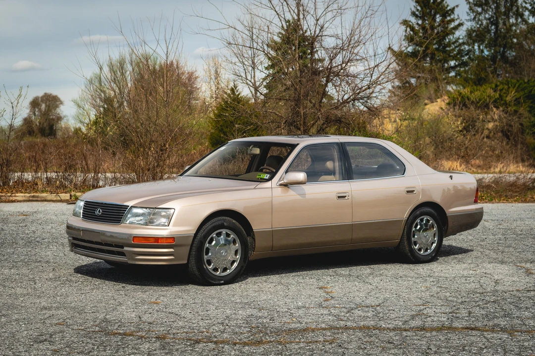 1995 Lexus LS 2nd Gen - Image 11 of 31