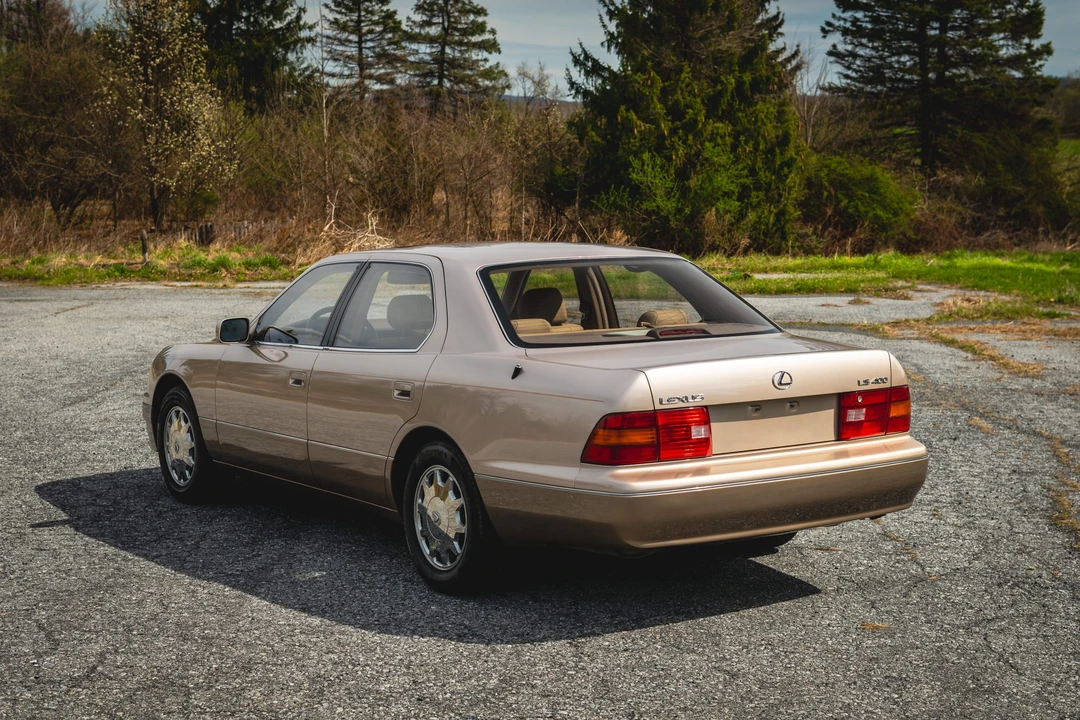 1995 Lexus LS 2nd Gen - Image 20 of 31