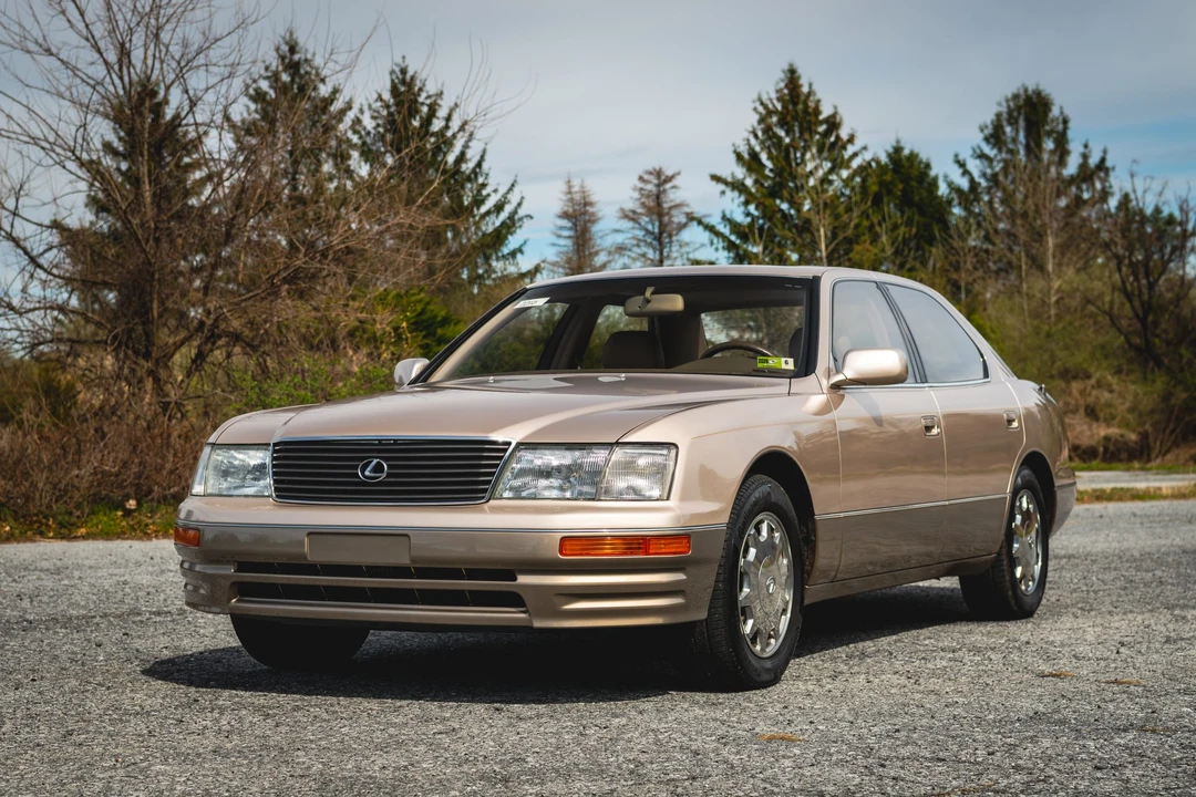 1995 Lexus LS 2nd Gen - Image 3 of 31
