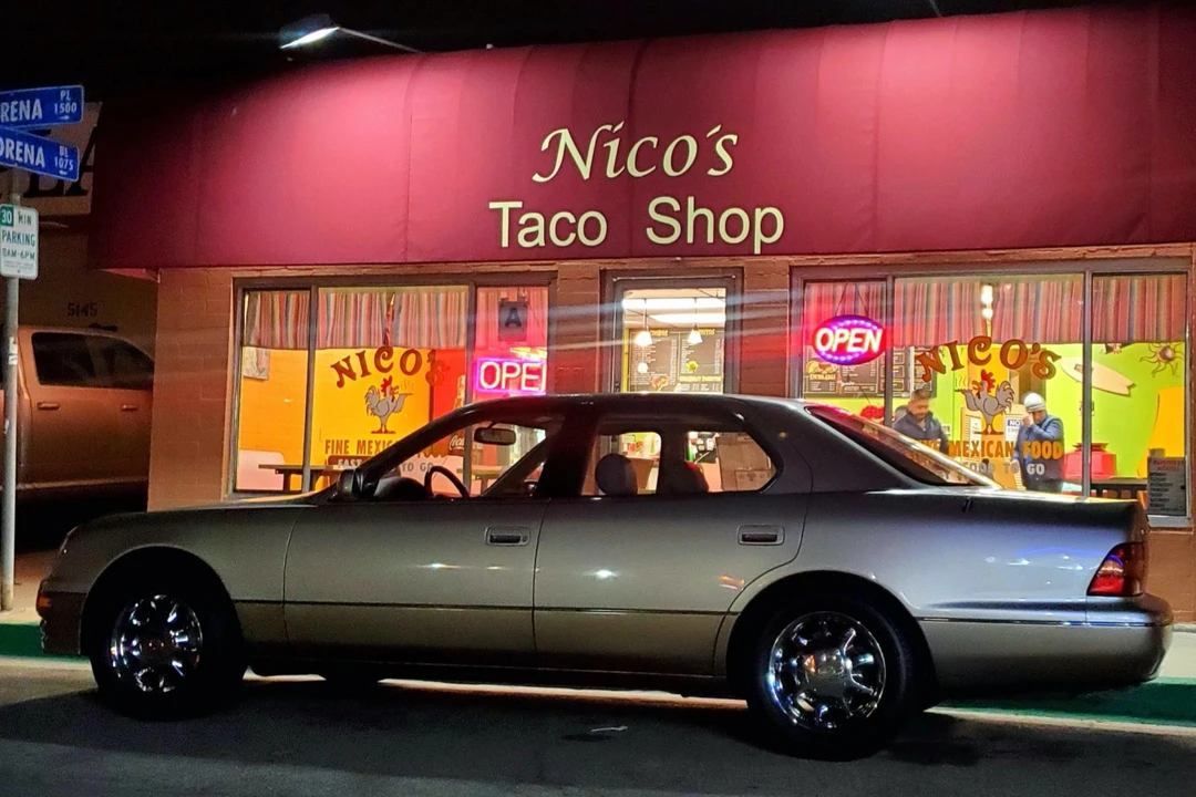 1995 Lexus LS 2nd Gen - Image 5 of 31