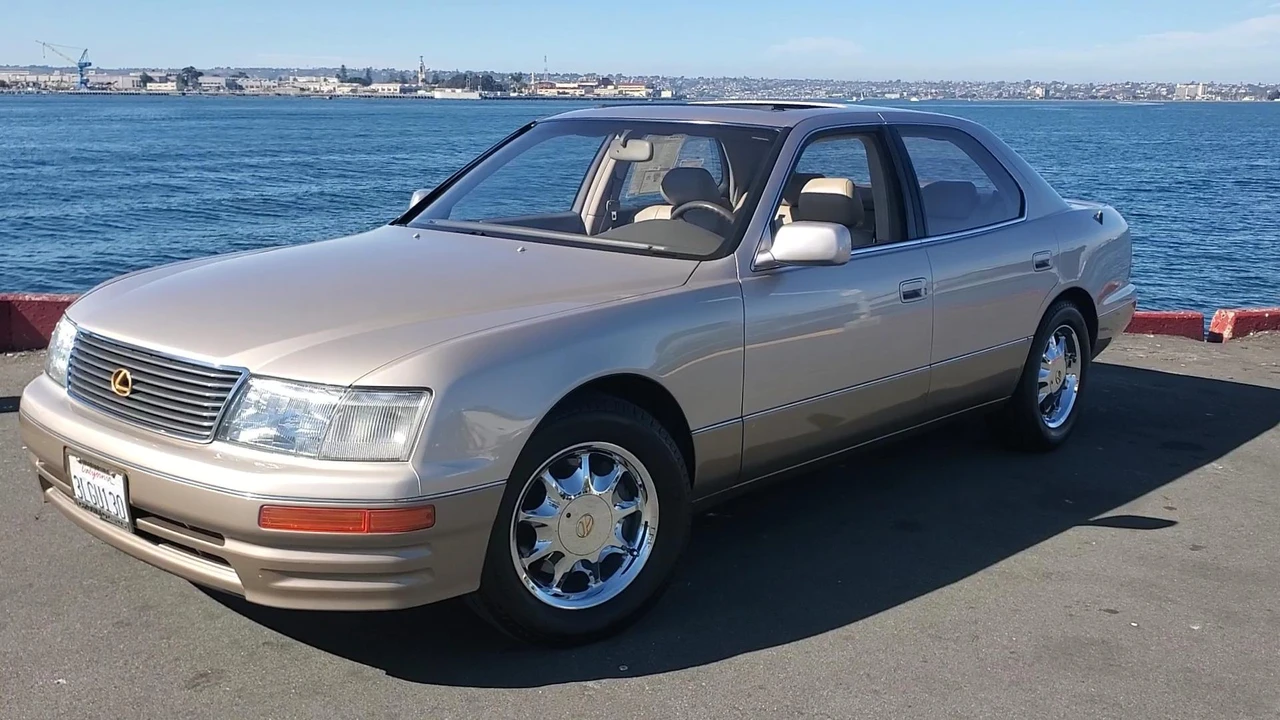 1995 Lexus LS 2nd Gen - Image 2 of 31