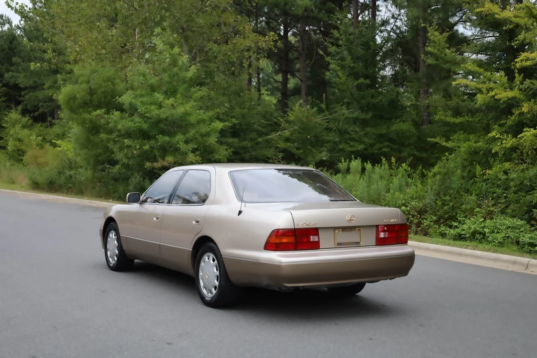 1995 Lexus LS 2nd Gen - Image 8 of 31
