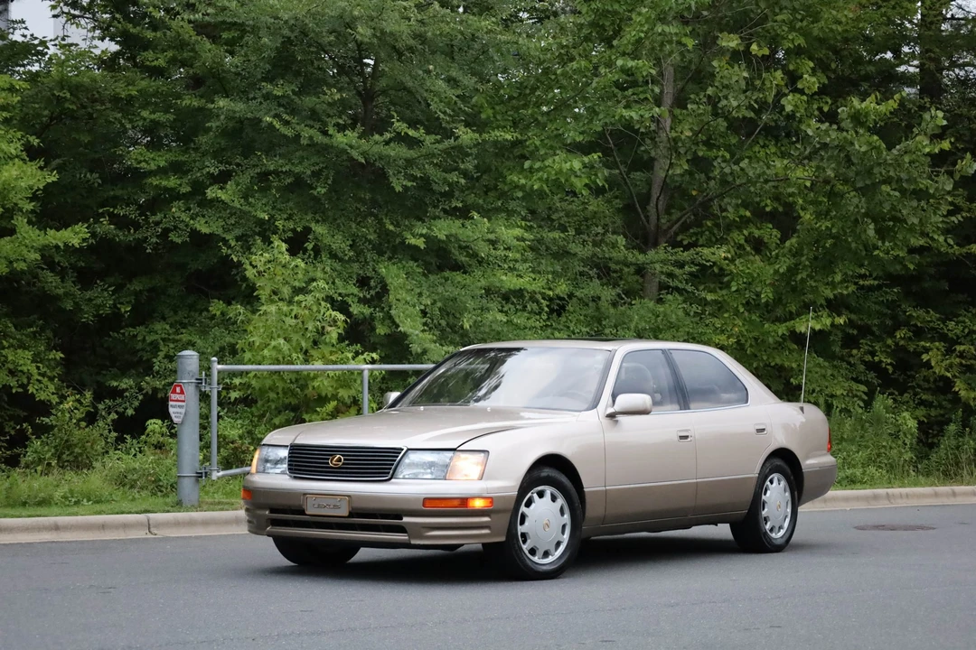 1995 Lexus LS 2nd Gen - Image 5 of 31