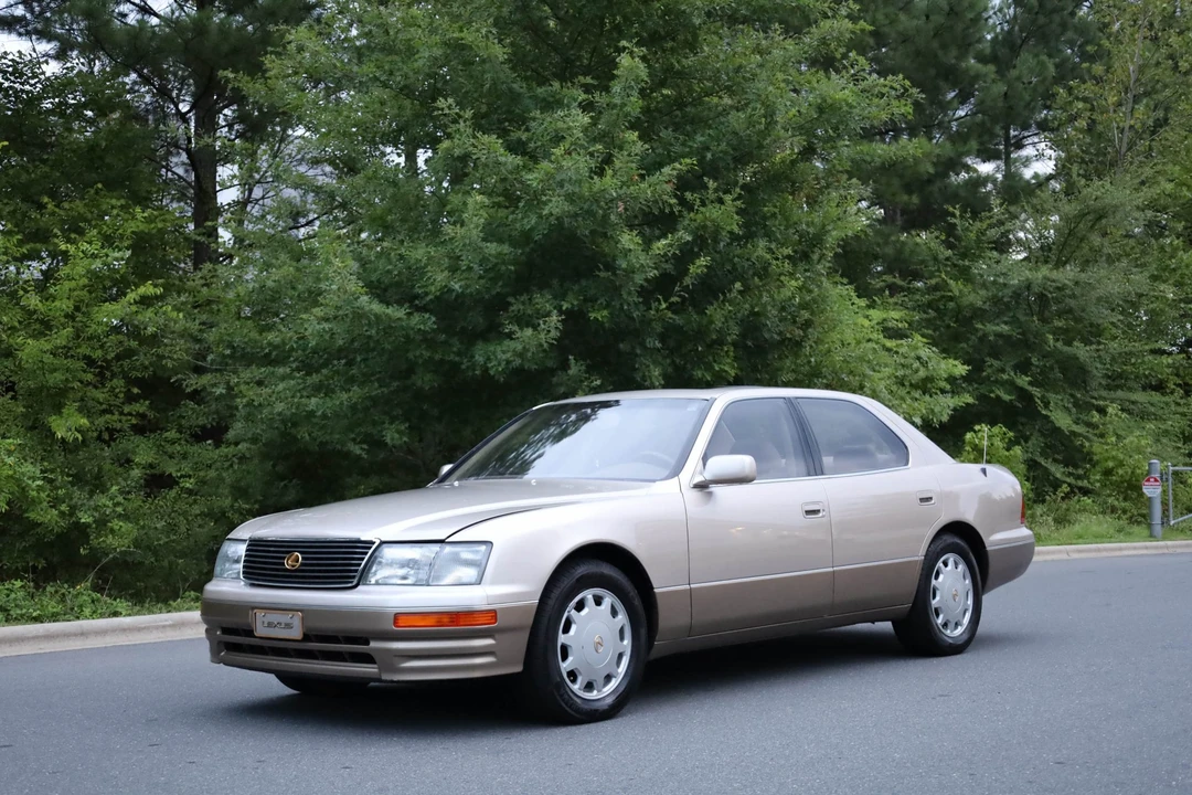1995 Lexus LS 2nd Gen - Image 29 of 31