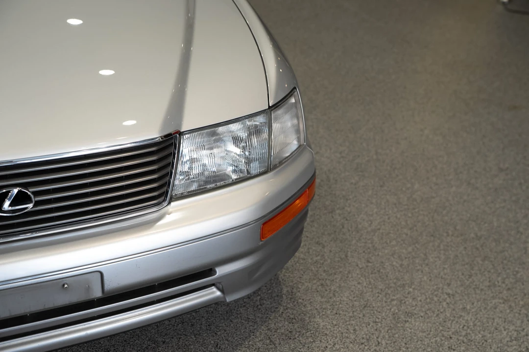 1995 Lexus LS 2nd Gen - Image 13 of 31