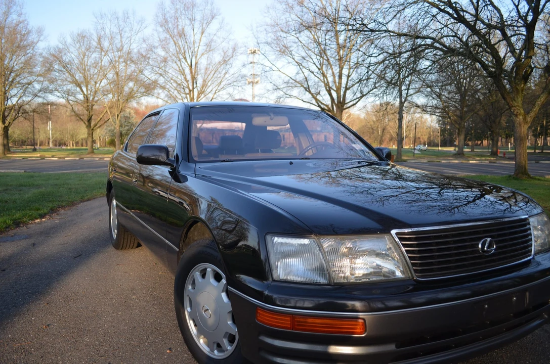 1995 Lexus LS 2nd Gen - Image 29 of 31