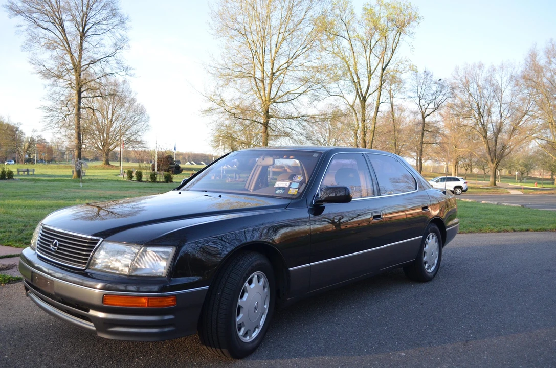1995 Lexus LS 2nd Gen - Image 4 of 31