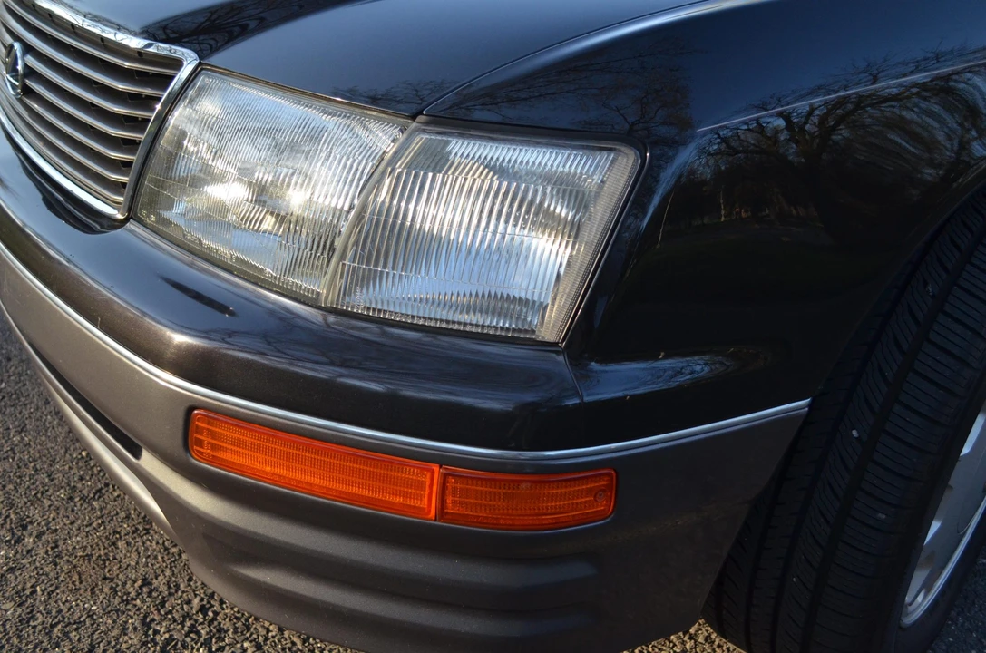 1995 Lexus LS 2nd Gen - Image 26 of 31