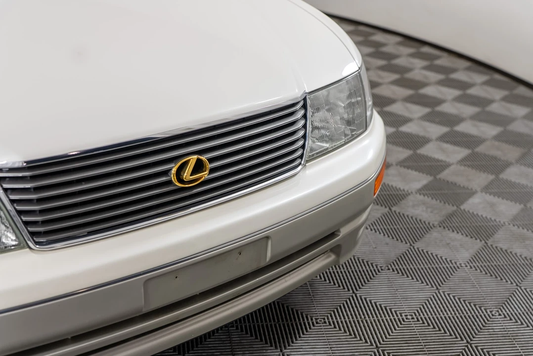 1995 Lexus LS 2nd Gen - Image 30 of 31