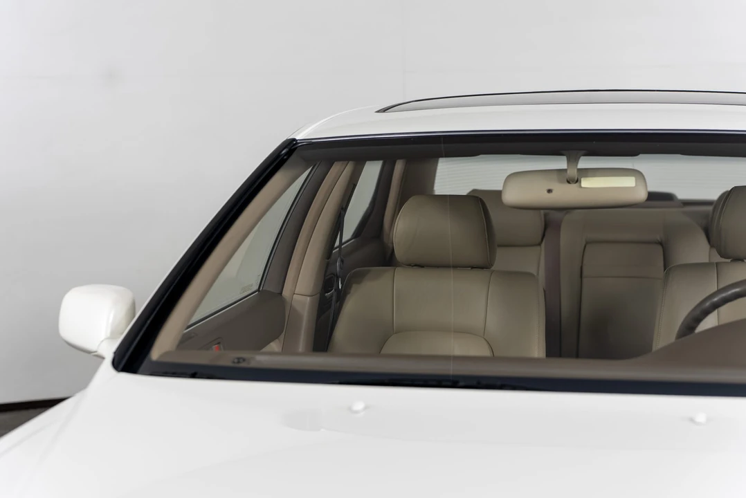 1995 Lexus LS 2nd Gen - Image 23 of 31