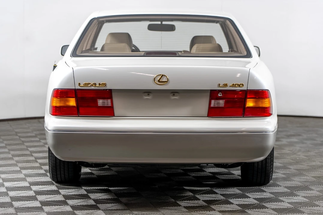1995 Lexus LS 2nd Gen - Image 13 of 31