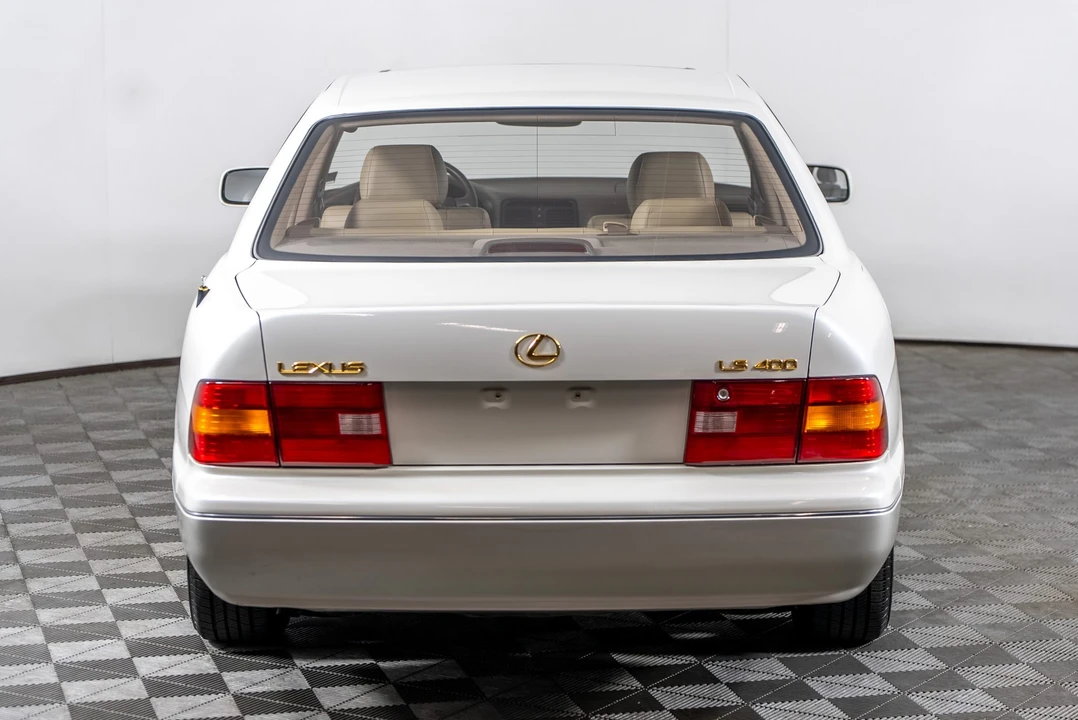 1995 Lexus LS 2nd Gen - Image 12 of 31