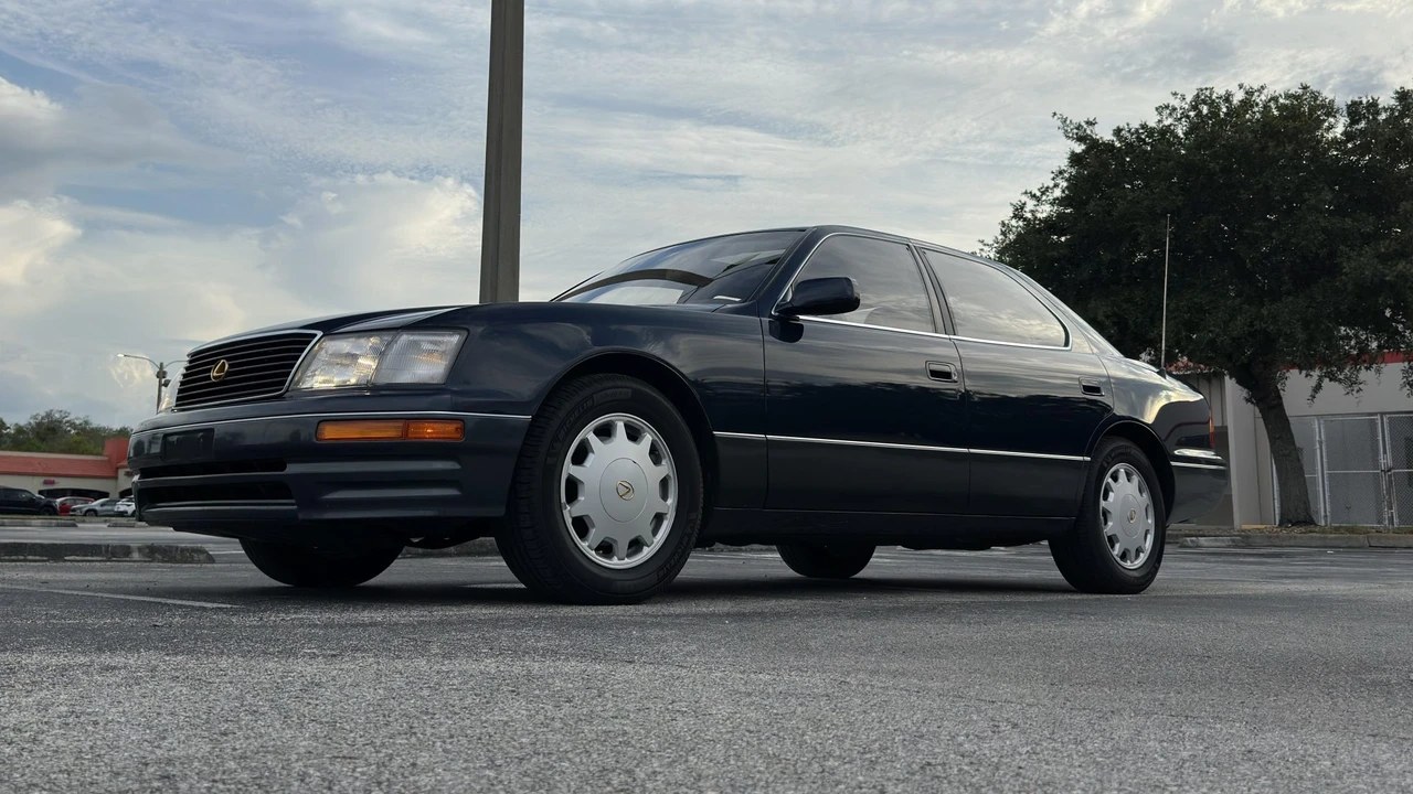 1995 Lexus LS 2nd Gen - Image 6 of 31