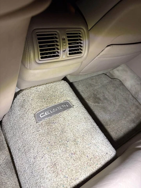 1995 Lexus LS 2nd Gen - Image 7 of 9
