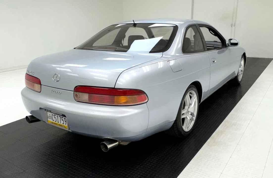 1995 Lexus RC - Image 5 of 31