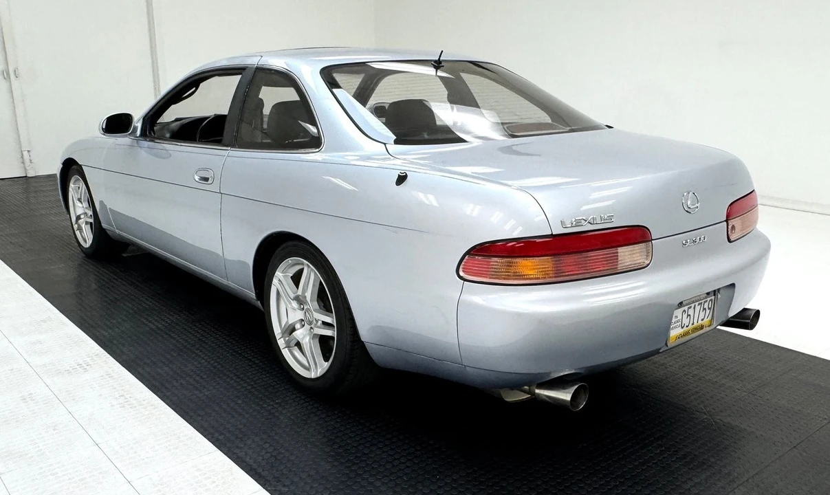 1995 Lexus RC - Image 3 of 31