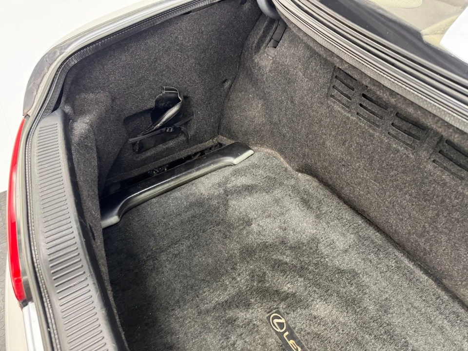 1995 Lexus RC - Image 15 of 21