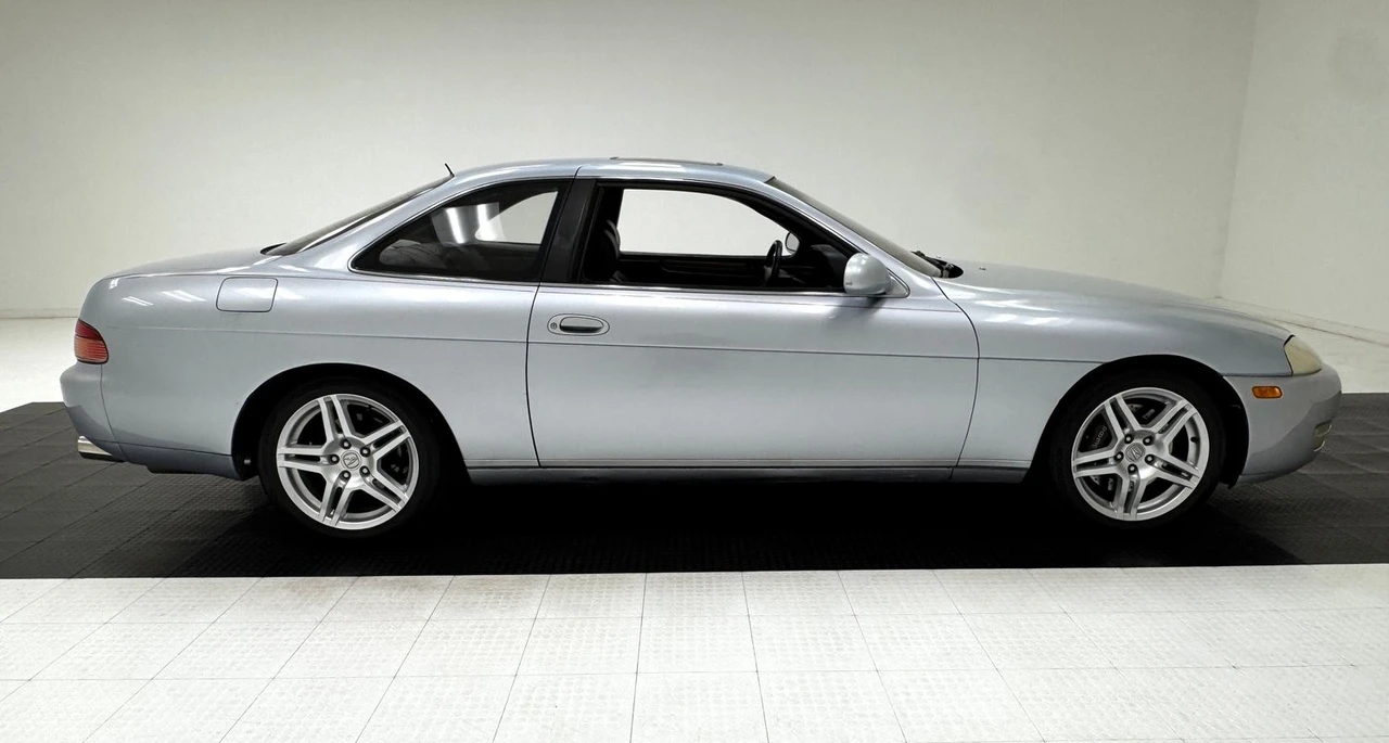 1995 Lexus RC - Image 6 of 31