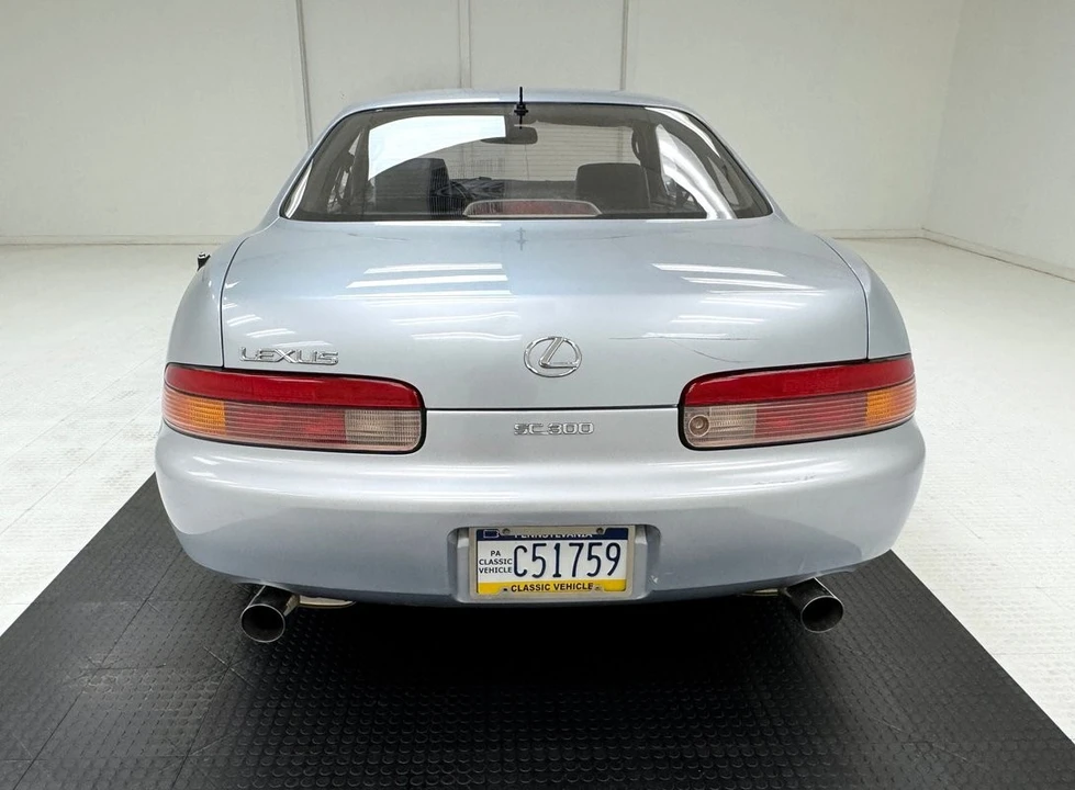 1995 Lexus RC - Image 4 of 31