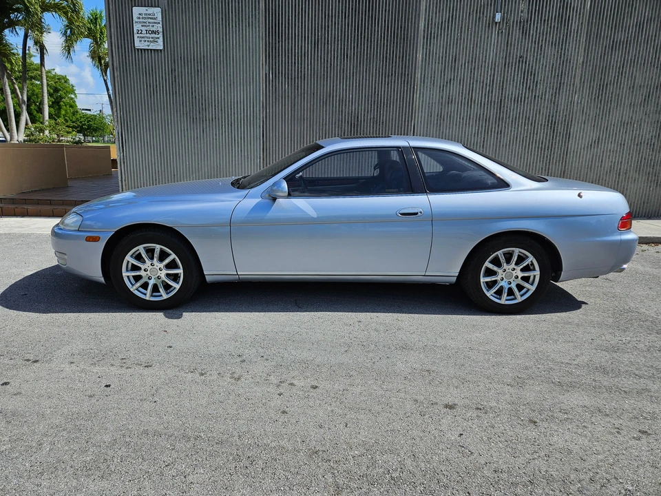 1995 Lexus SC400 - Image 10 of 31