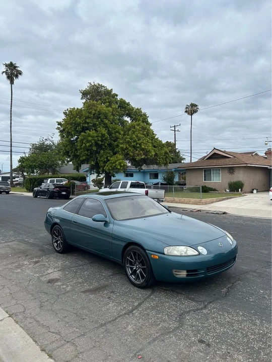 1995 Lexus SC400 - Image 3 of 14