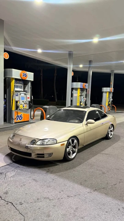 1995 Lexus SC400 - Image 2 of 6