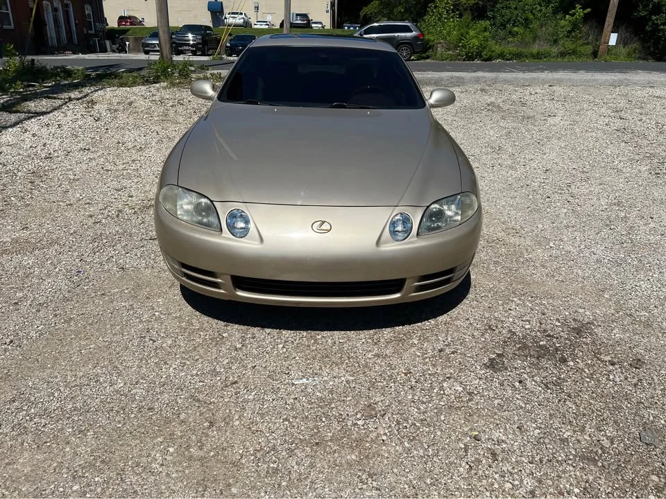 1995 Lexus SC400 - Image 2 of 19